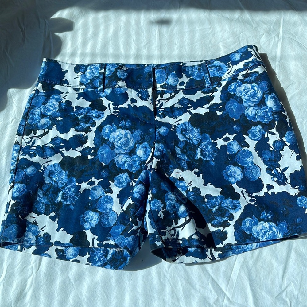 The Limited Tailored Floral Shorts